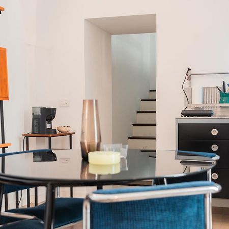 Donna Cristina Historic Apartment レッチェ エクステリア 写真