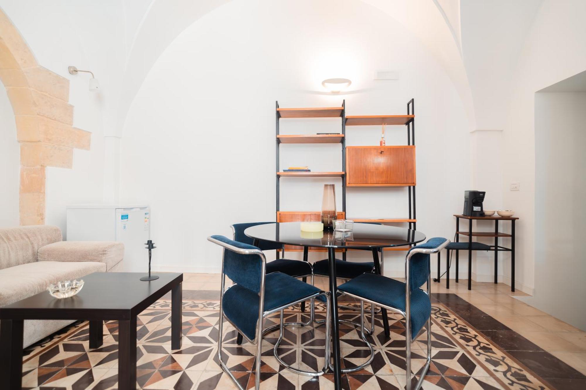 Donna Cristina Historic Apartment レッチェ エクステリア 写真